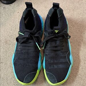 Adidas Men's 8 Trae Young 2  ATlien Black Solar Green Basketball Shoes